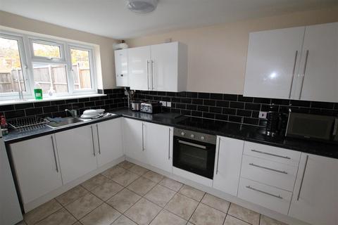 1 bedroom in a house share to rent, Ely Close, Stevenage, SG1 4NW