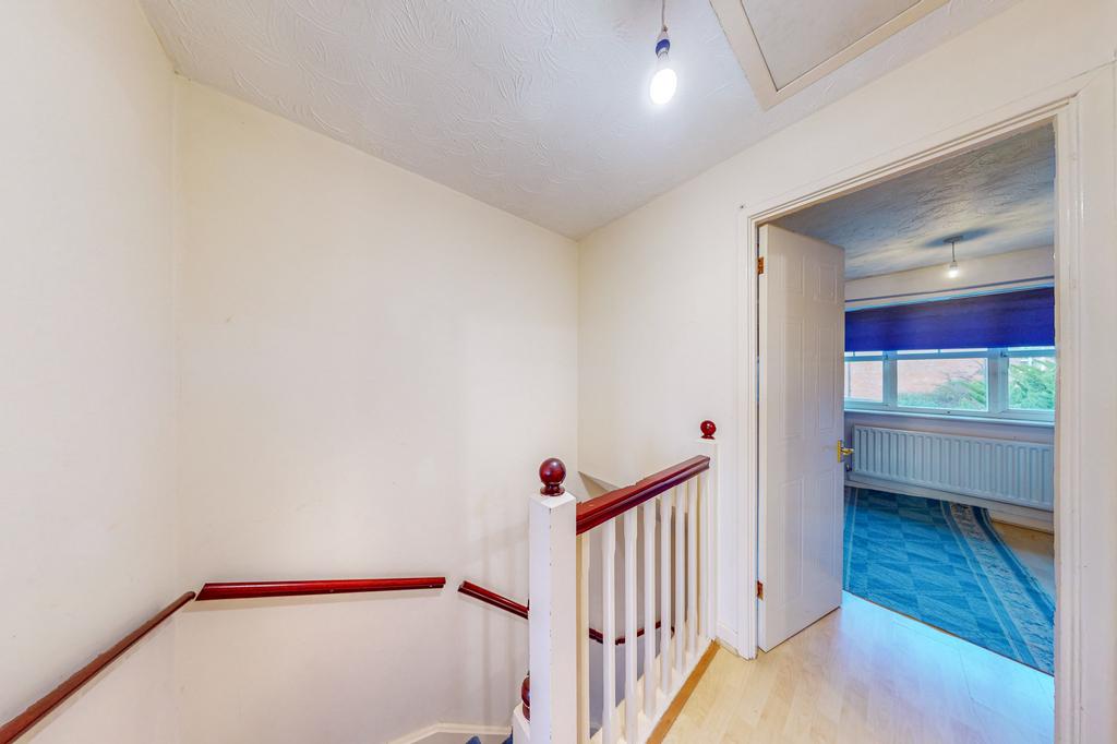36-Friarscroft-Way-135832