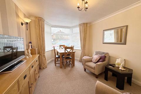 3 bedroom semi-detached house for sale, Frankburn Road, Streetly, Sutton Coldfield