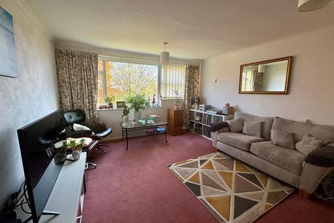 2 bedroom apartment to rent, 15 Chestnut CourtAvenue RoadMalvernWorcestershire