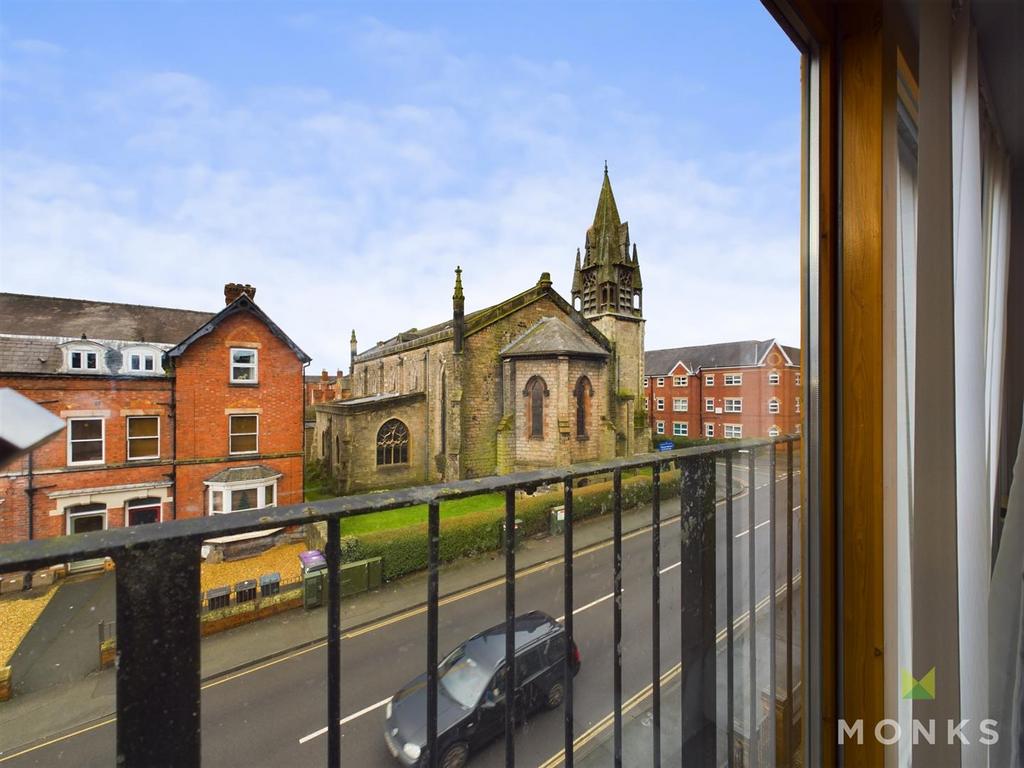 CAM01420 G0-PR0542-STILL009.jpg