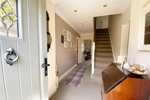 4 bedroom detached house to rent, Cottage Gardens, Gate Helmsley