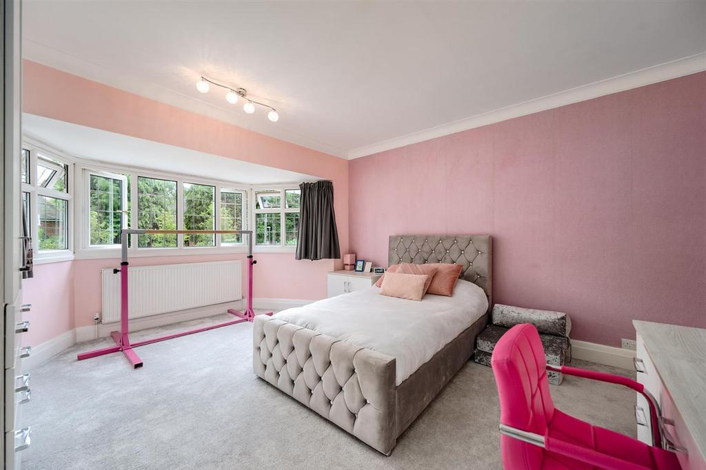 13 Bed 3.jpg