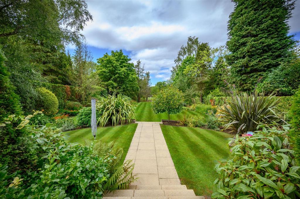 7 Garden.jpg