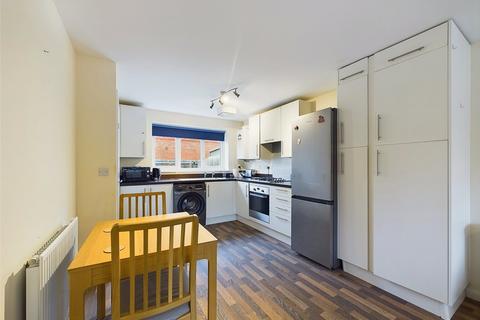 46 Diamond Jubilee Close, Gloucester, GL1 4LR