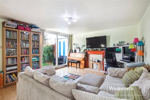 11 Crocus Field, Barnet, EN5 2UA