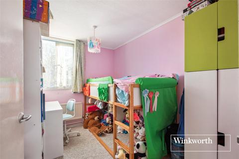 11 Crocus Field, Barnet, EN5 2UA