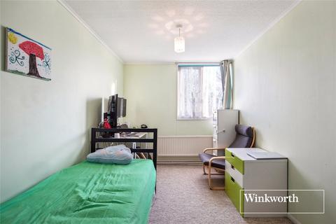 11 Crocus Field, Barnet, EN5 2UA
