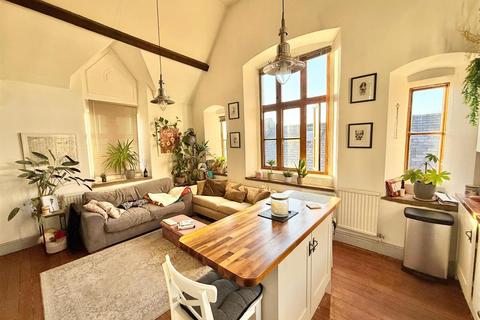 Flat 3, St Peters House Windmill Street, Macclesfield, SK11 7HS
