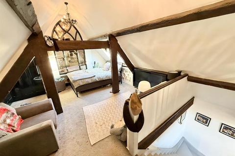 Flat 3, St Peters House Windmill Street, Macclesfield, SK11 7HS