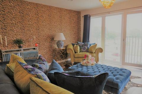 2 bedroom apartment for sale, Lexington Gardens, Birmingham B15