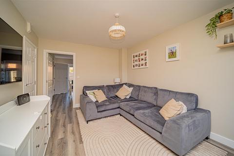 70 Basil Drive, Melksham, SN12 6LT