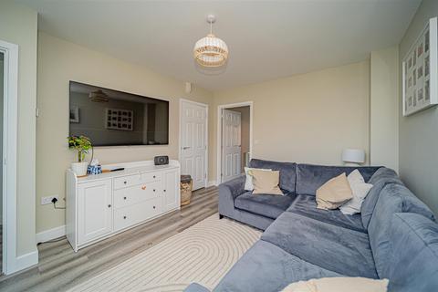 70 Basil Drive, Melksham, SN12 6LT