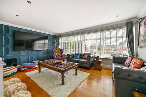 4 bedroom detached house for sale, St Peters Close, Burnham, Slough, SL1