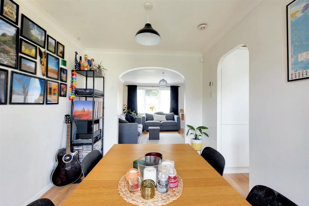 Dining Room 2.jpeg