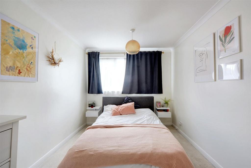 Bedroom 1 1.jpeg