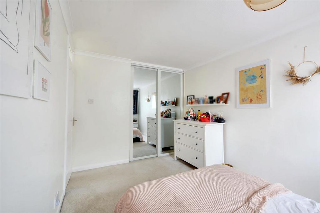 Bedroom 1 2.jpeg