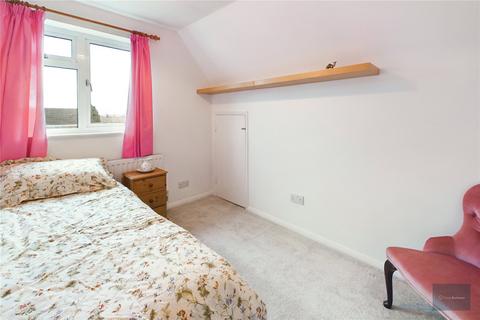 35 Avon Road, Melksham, SN12 8BA
