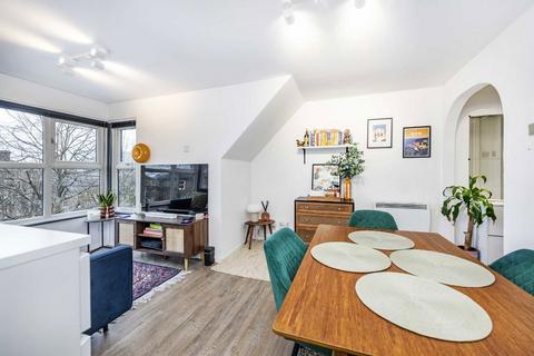 64 Pursewardens Close, London, W13 9PW