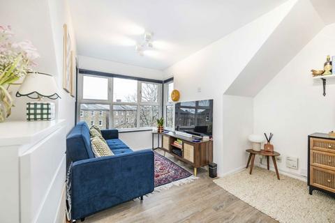 64 Pursewardens Close, London, W13 9PW