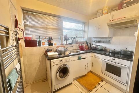 2 bedroom flat for sale, Pear Tree Drive, Birmingham B43