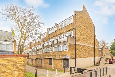 3 bedroom maisonette for sale, Longmead House, West Norwood, London, SE27