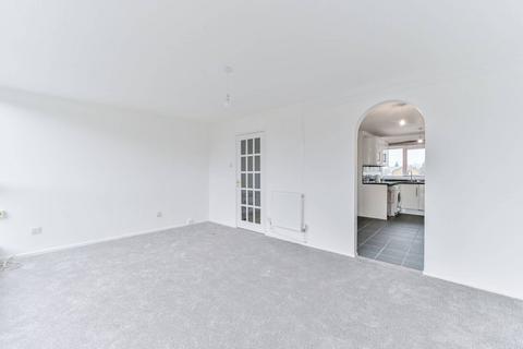 3 bedroom maisonette for sale, Longmead House, West Norwood, London, SE27