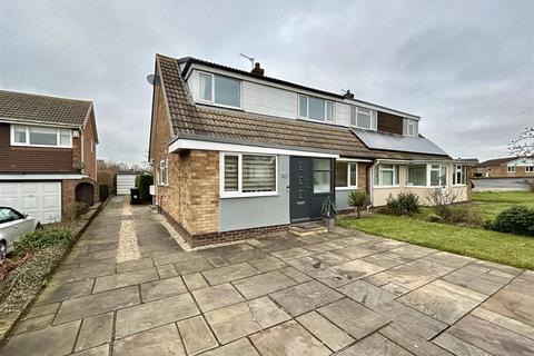 3 bedroom semi-detached house for sale, Ashbourne Crescent, Garforth, Leeds