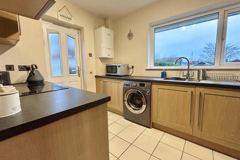 3 bedroom semi-detached house for sale, Ashbourne Crescent, Garforth, Leeds