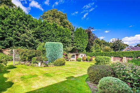 4 Queensway, Rotherham, S60 3EE