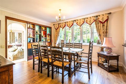 4 Queensway, Rotherham, S60 3EE