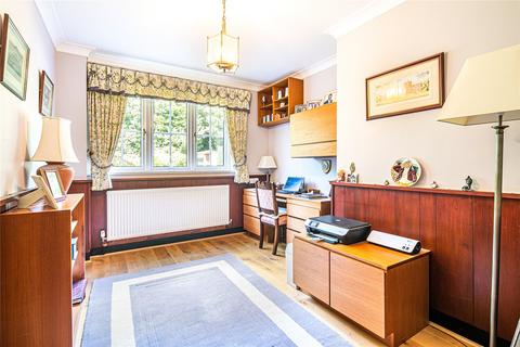 4 Queensway, Rotherham, S60 3EE