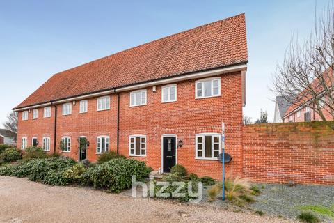 4 bedroom end of terrace house for sale, Station Yard, Hadleigh IP7