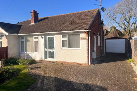 2 bedroom bungalow for sale, Highfield Road, Buckingham MK18