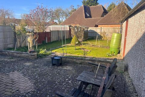 undefined, Highfield Road, Buckingham MK18
