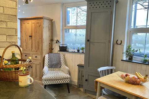 undefined, The Square, GUNNISLAKE PL18