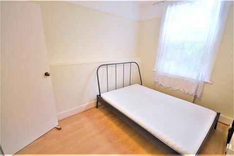 1 bedroom apartment to rent, Moreton Road, South Croydon, Surrey, CR2