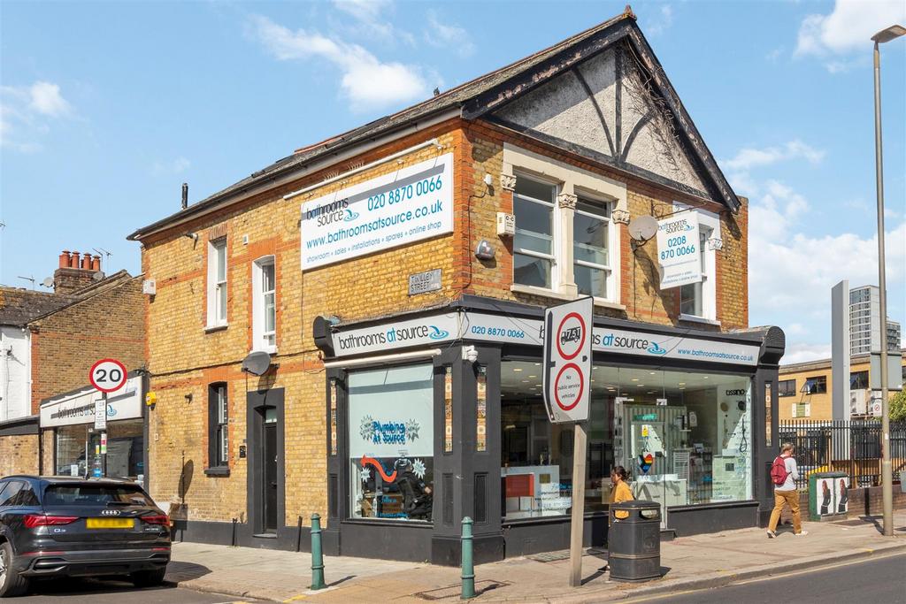 Garratt Lane  ph1.jpg