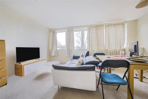 2 bedroom apartment for sale, Heron House, Kingston Upon Thames