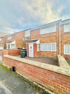 3 bedroom terraced house to rent, Creland Way, Newcastle upon Tyne NE5