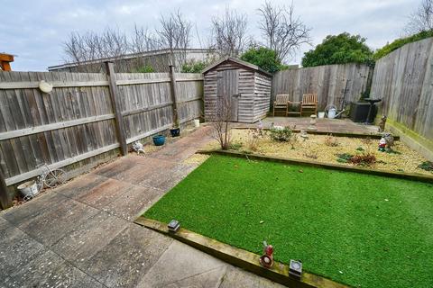 25 Banks Road, Badsey, Evesham, WR11 7TB