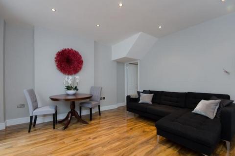 1 bedroom flat for sale, Lots Road, London, SW10