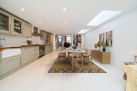 5 bedroom terraced house for sale, Arminger, London, W12