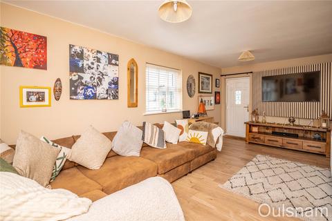 3 bedroom semi-detached house for sale, Stourbridge Road, Bromsgrove, Worcestershire, B61