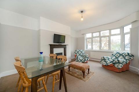 2 bedroom maisonette for sale, Ash Tree Dell, London NW9