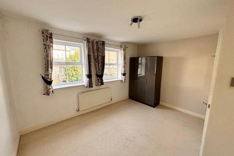 3 bedroom semi-detached house to rent, Paslew Court, East Morton, Keighley, West Yorkshire, BD20