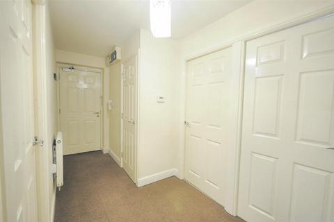 2 bedroom apartment for sale, Fenton Hall Close, Stoke-On-Trent