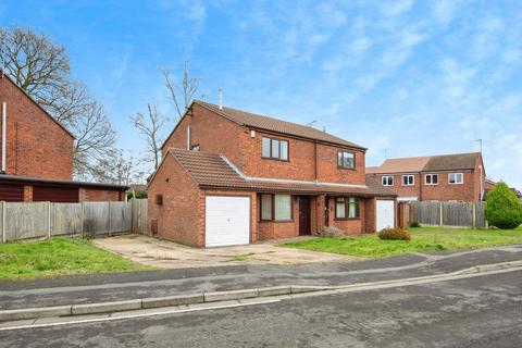 3 bedroom semi-detached house for sale, Malham Drive, Lincoln LN6