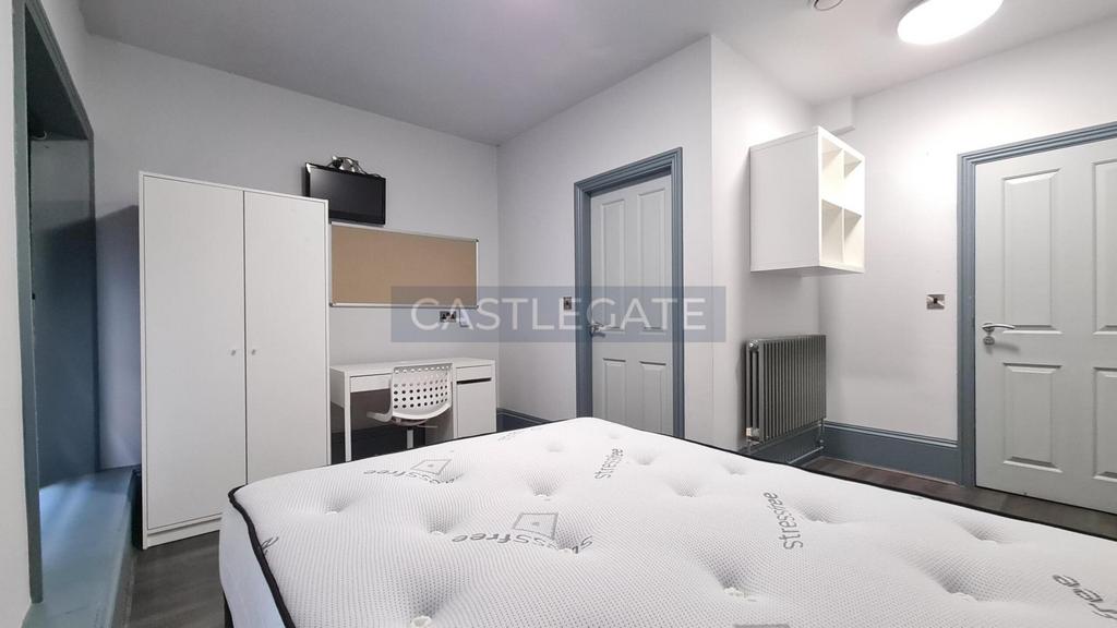 Merchants Hall G.1.7 Bedroom (4)