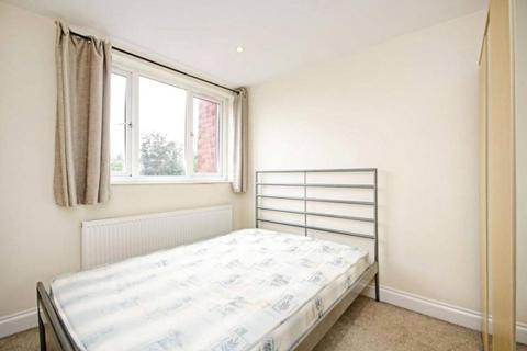 2 bedroom flat to rent, Finchley Road, Temple Fortune, NW11